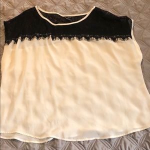Sleeveless blouse
